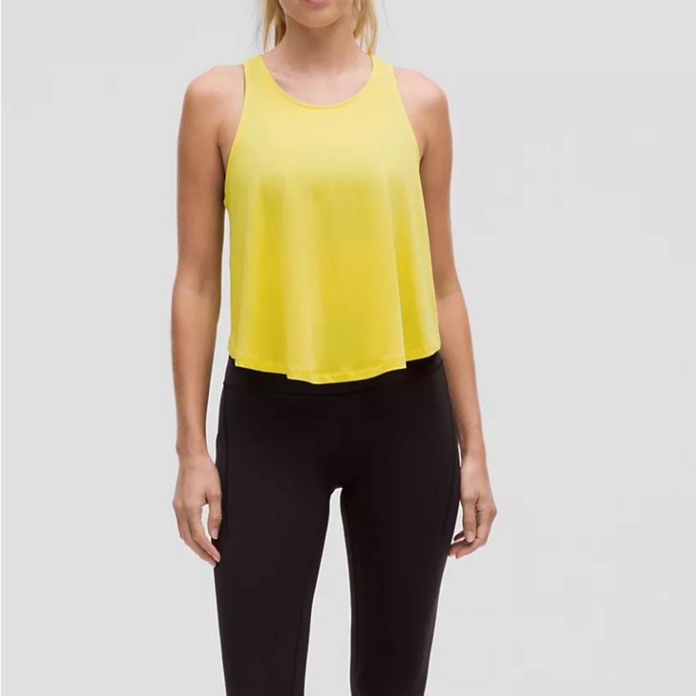 Lululemon Lightweight Training Racerback Tank Top. Size 2 color highlighter